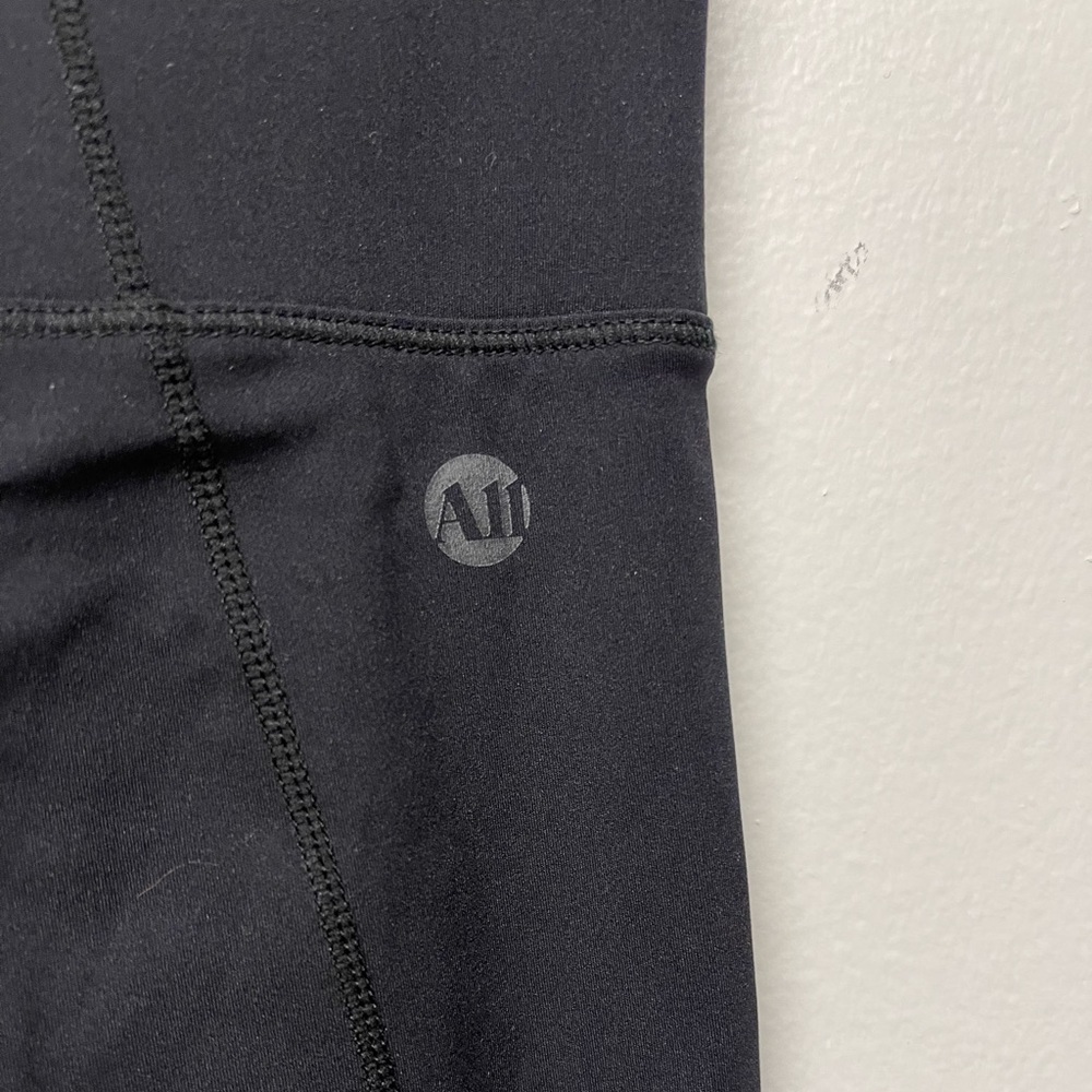All Access Leggings - Picture 3 of 5